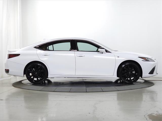 used 2025 Lexus ES 300h car, priced at $43,477