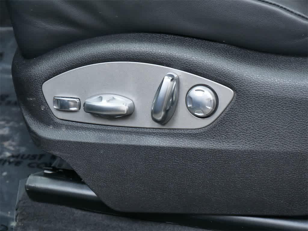 used 2025 Porsche Macan car, priced at $60,499