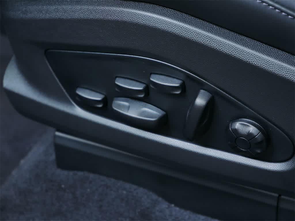 new 2025 Porsche Macan car, priced at $129,365