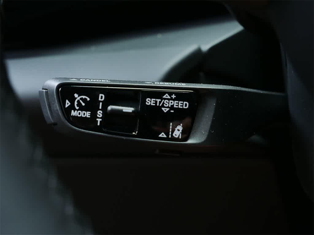 new 2025 Porsche Macan car, priced at $129,365