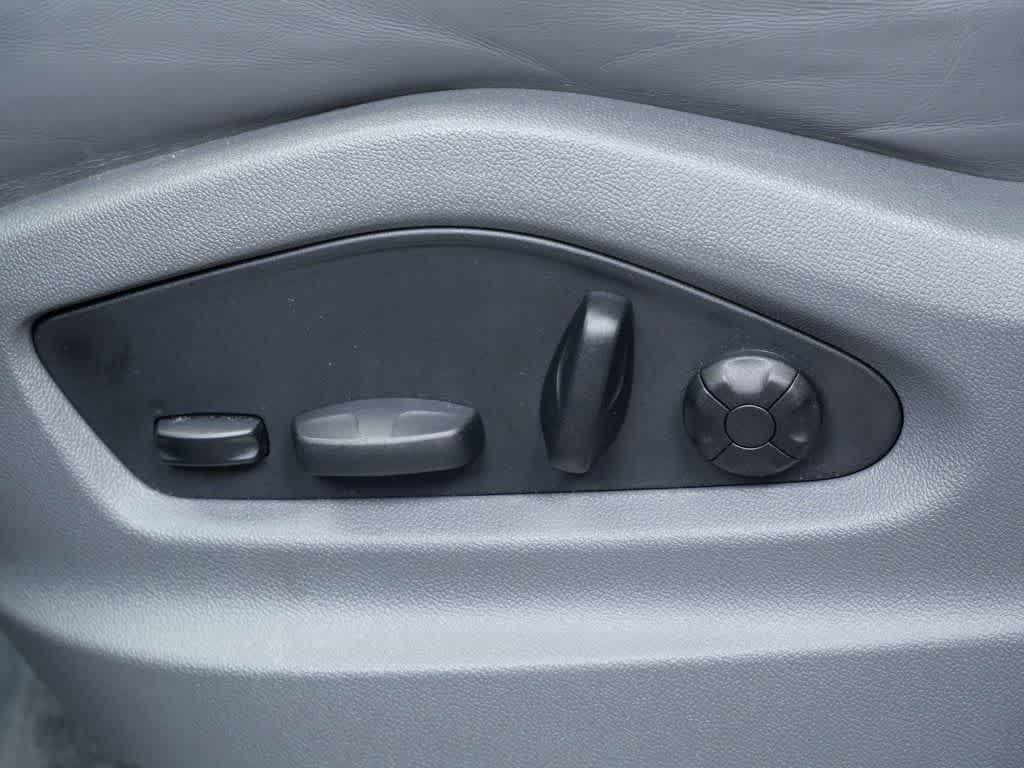 used 2022 Porsche Cayenne car, priced at $76,690