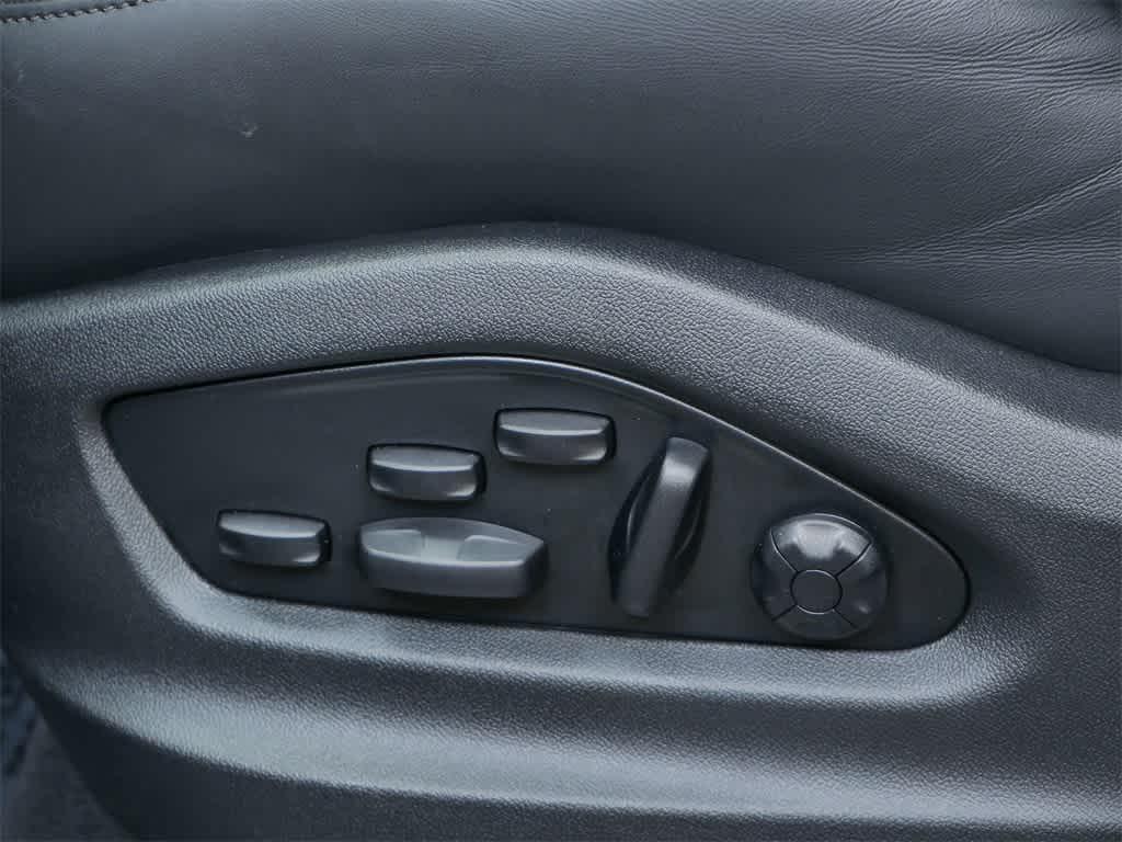 used 2025 Porsche Cayenne car, priced at $125,290