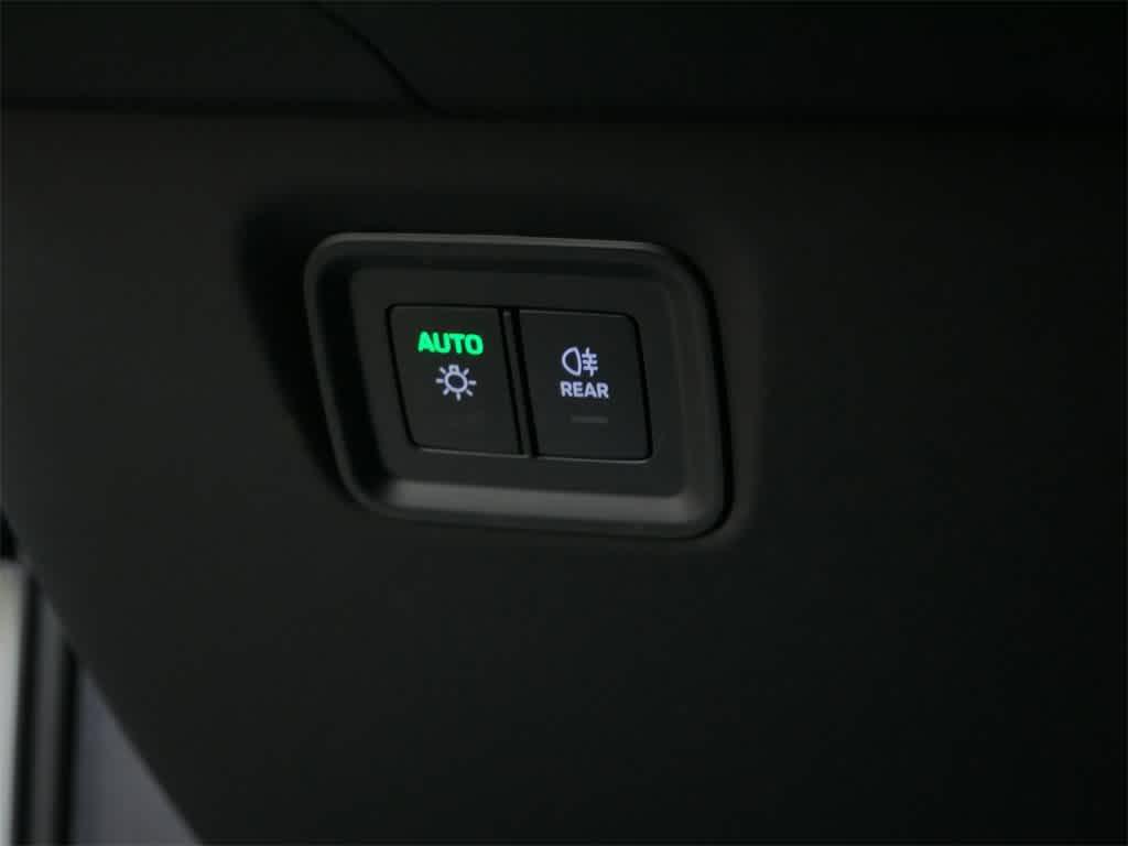 used 2025 Porsche Cayenne car, priced at $125,290