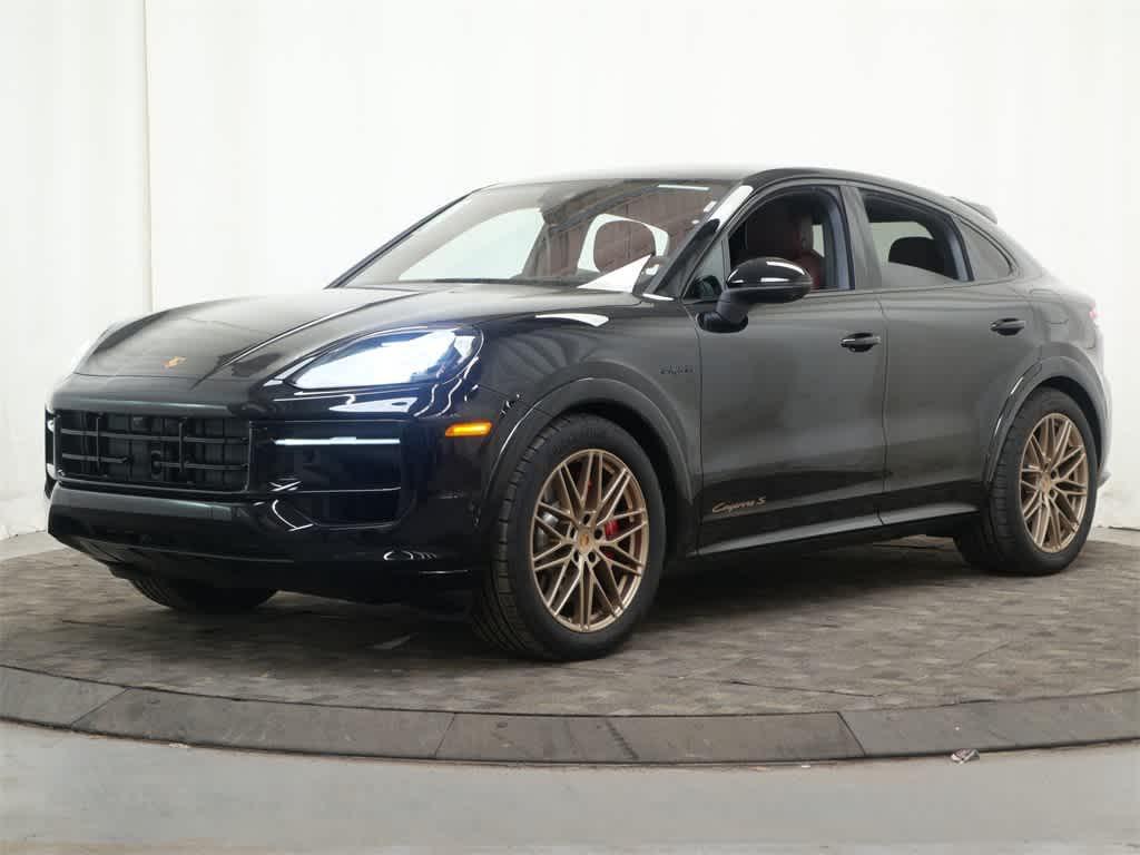 new 2025 Porsche Cayenne car, priced at $164,015