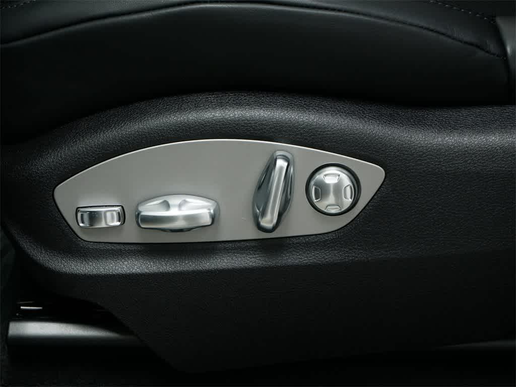 used 2025 Porsche Macan car, priced at $60,991