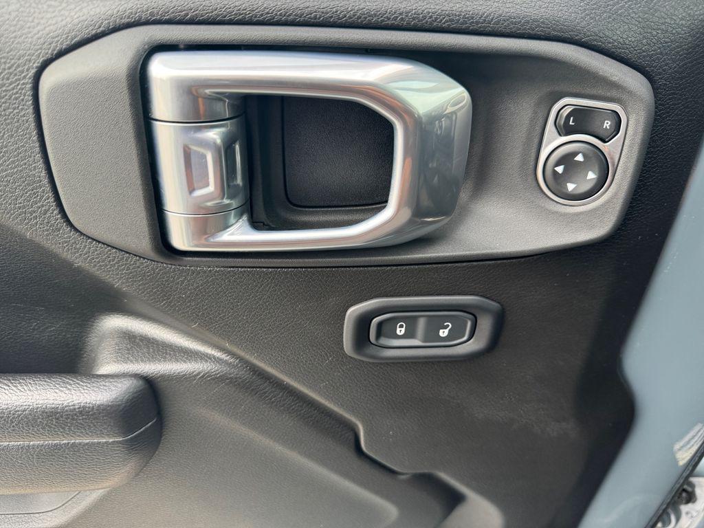 used 2025 Jeep Gladiator car, priced at $37,497