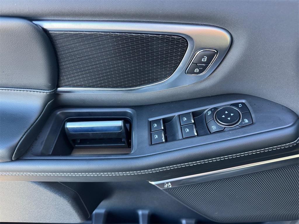 new 2025 Ford Expedition car, priced at $84,485