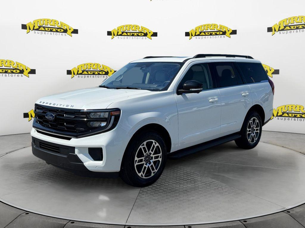 new 2025 Ford Expedition car, priced at $71,170