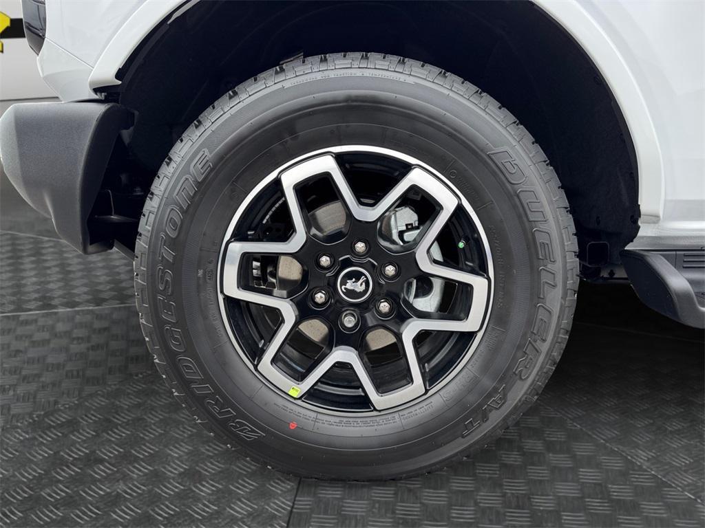 new 2025 Ford Bronco car, priced at $49,530