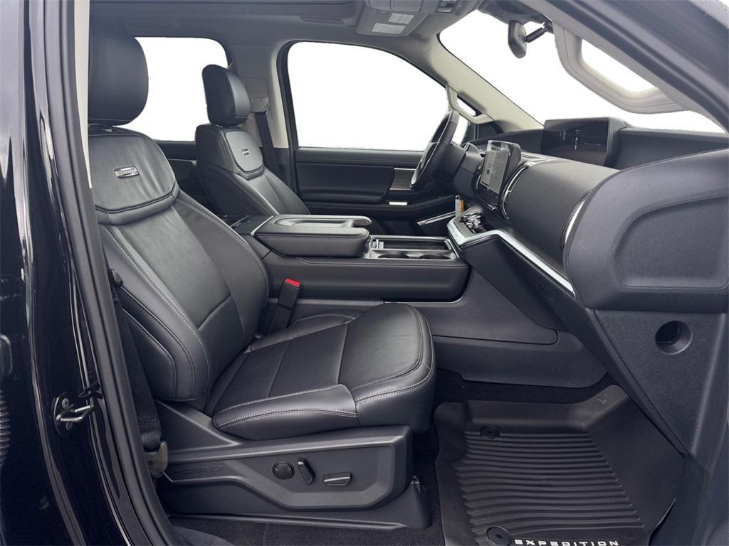 new 2025 Ford Expedition Max car, priced at $81,700