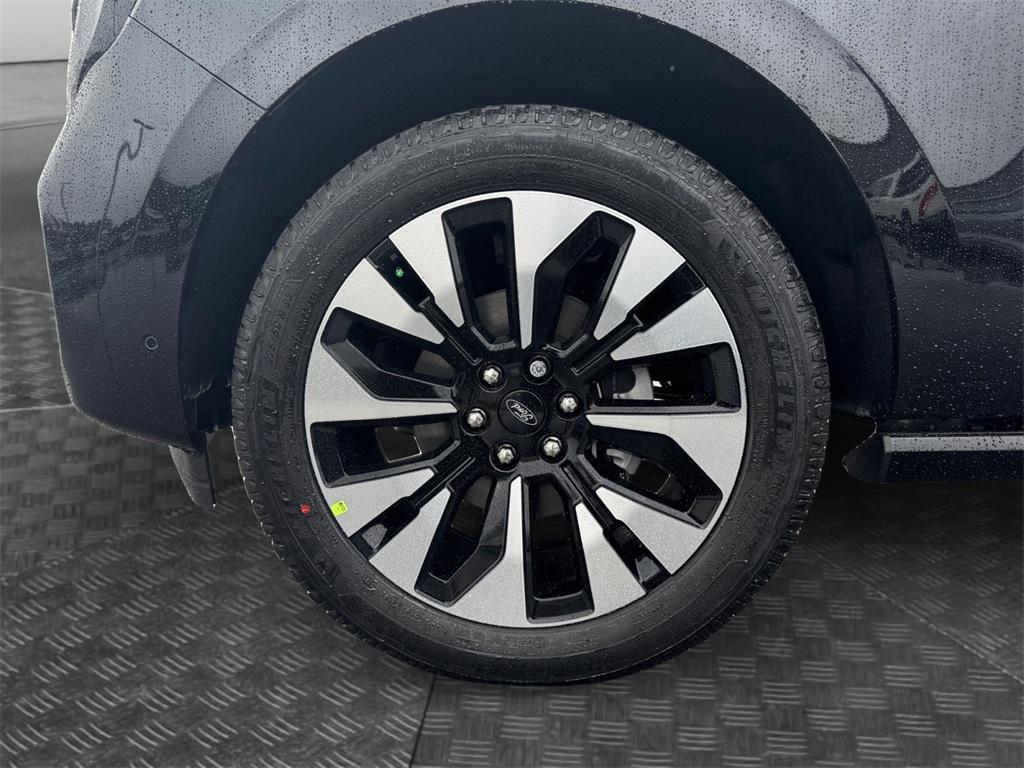 new 2025 Ford Expedition Max car, priced at $81,700