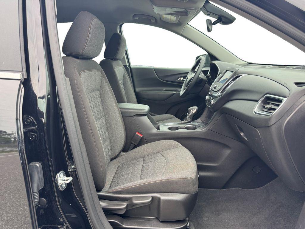 used 2024 Chevrolet Equinox car, priced at $22,999