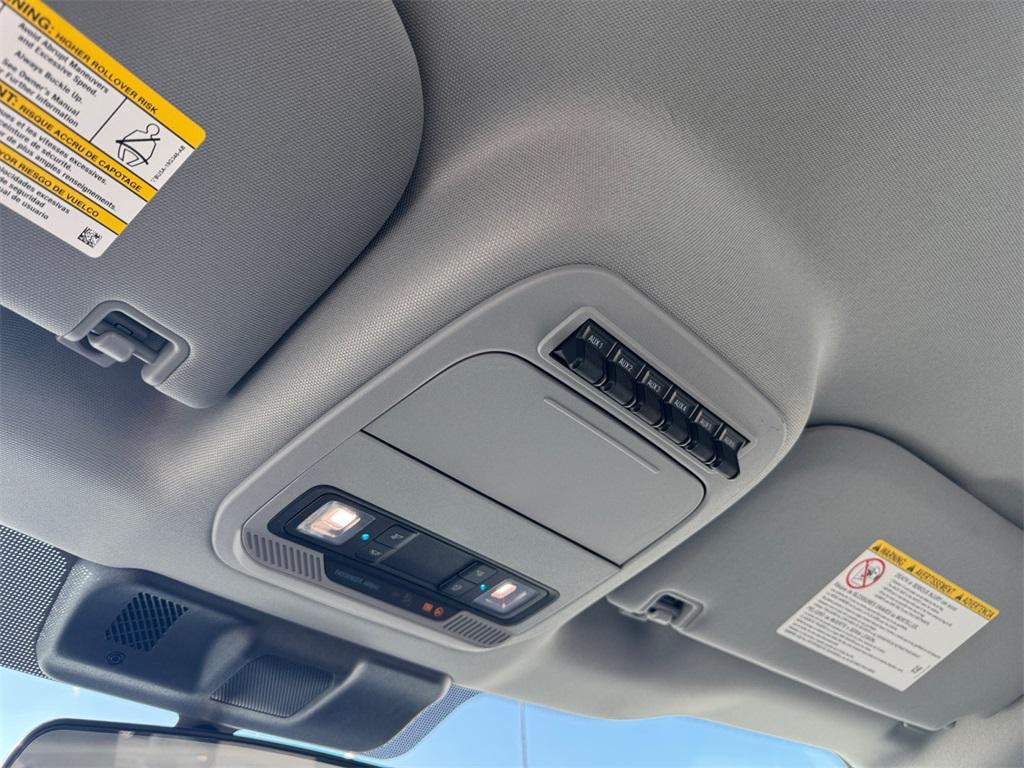 new 2025 Ford F-450 car, priced at $73,890