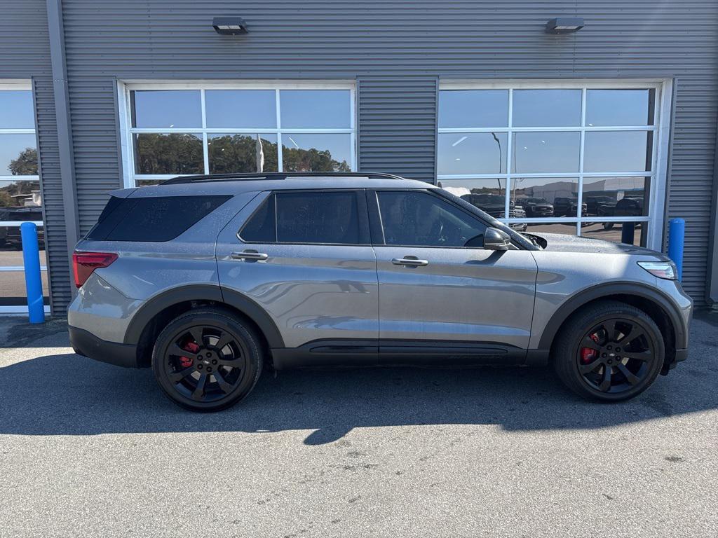 used 2021 Ford Explorer car, priced at $31,999
