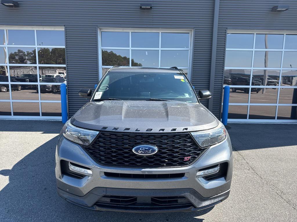 used 2021 Ford Explorer car, priced at $31,999