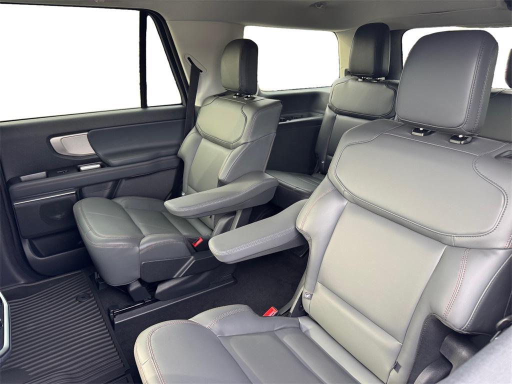 new 2025 Ford Expedition car, priced at $69,040