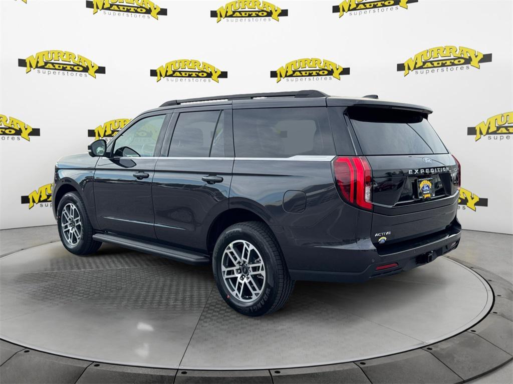 new 2025 Ford Expedition car, priced at $69,040