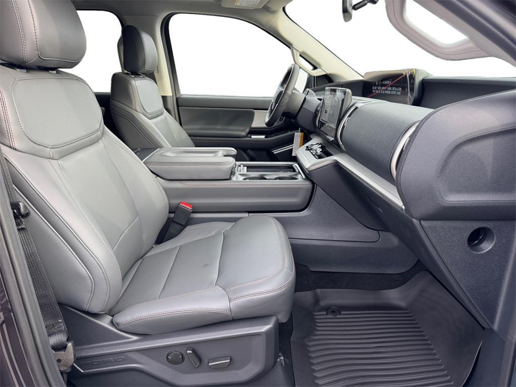 new 2025 Ford Expedition car, priced at $69,040