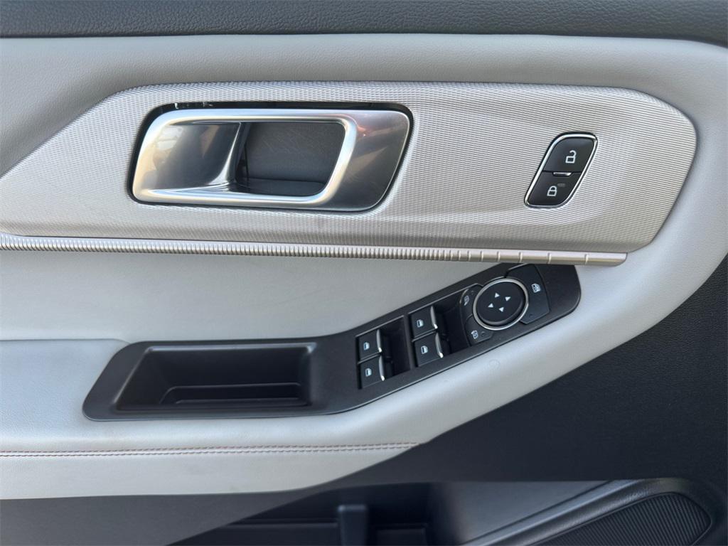 used 2025 Ford Explorer car, priced at $34,999