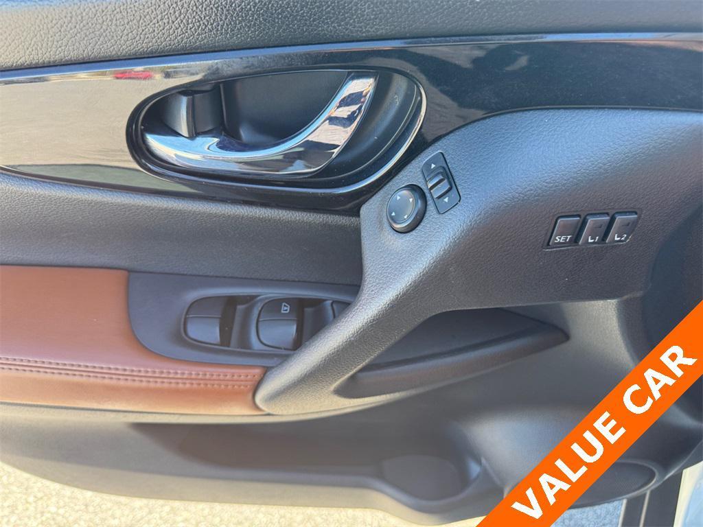 used 2018 Nissan Rogue car, priced at $10,999