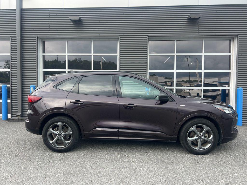 used 2023 Ford Escape car, priced at $19,999