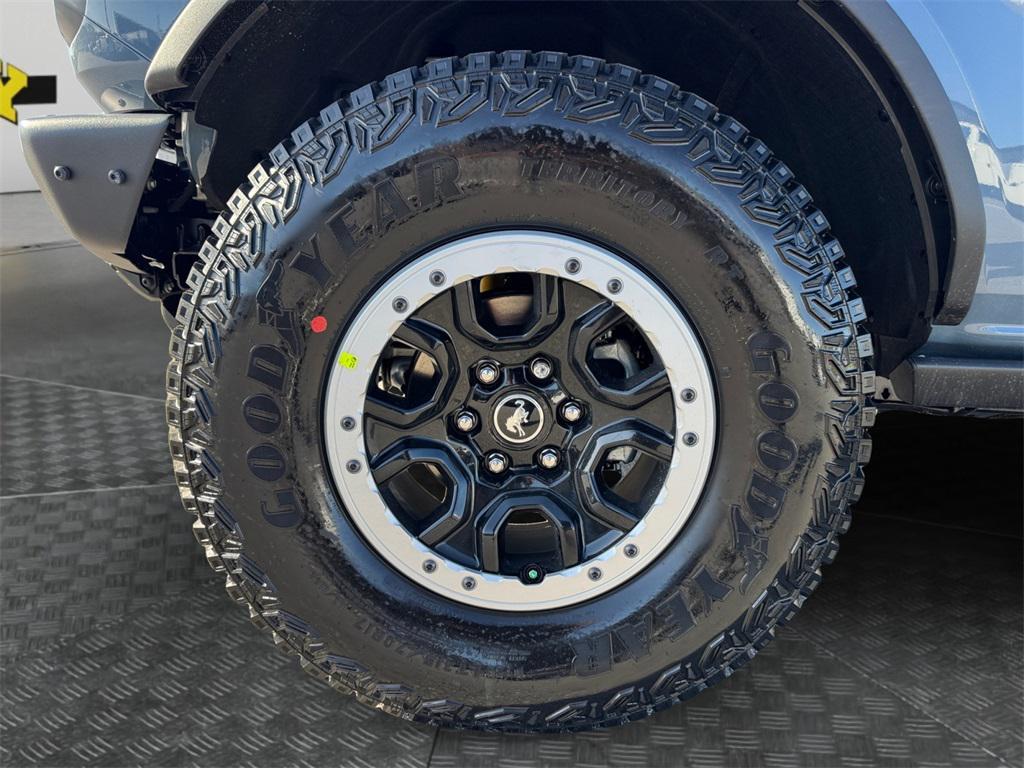 new 2025 Ford Bronco car, priced at $61,379