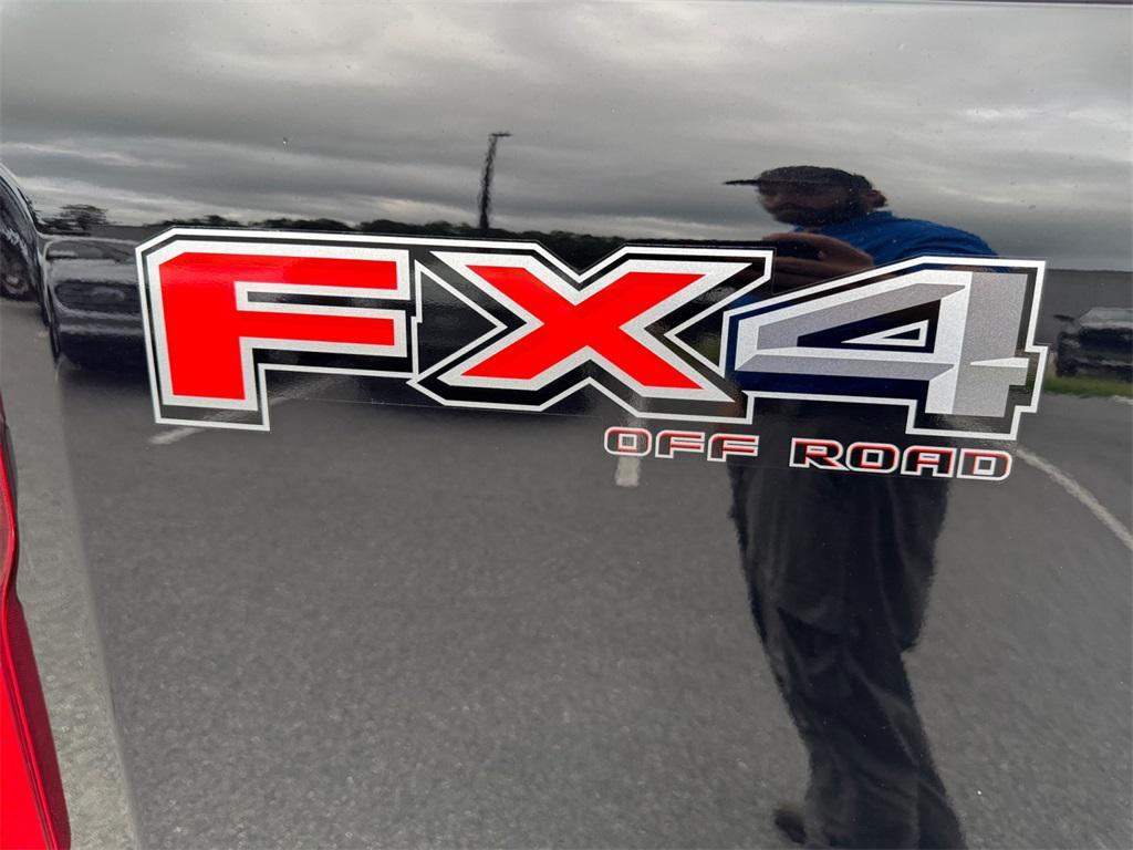 new 2025 Ford F-250 car, priced at $69,400