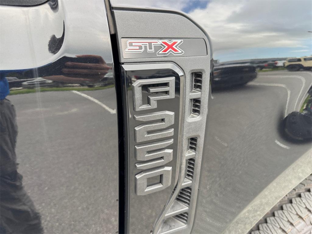 new 2025 Ford F-250 car, priced at $69,400