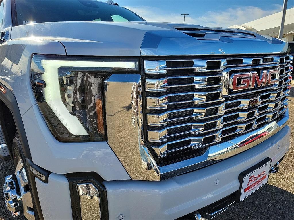 new 2026 GMC Sierra 3500 car, priced at $90,000