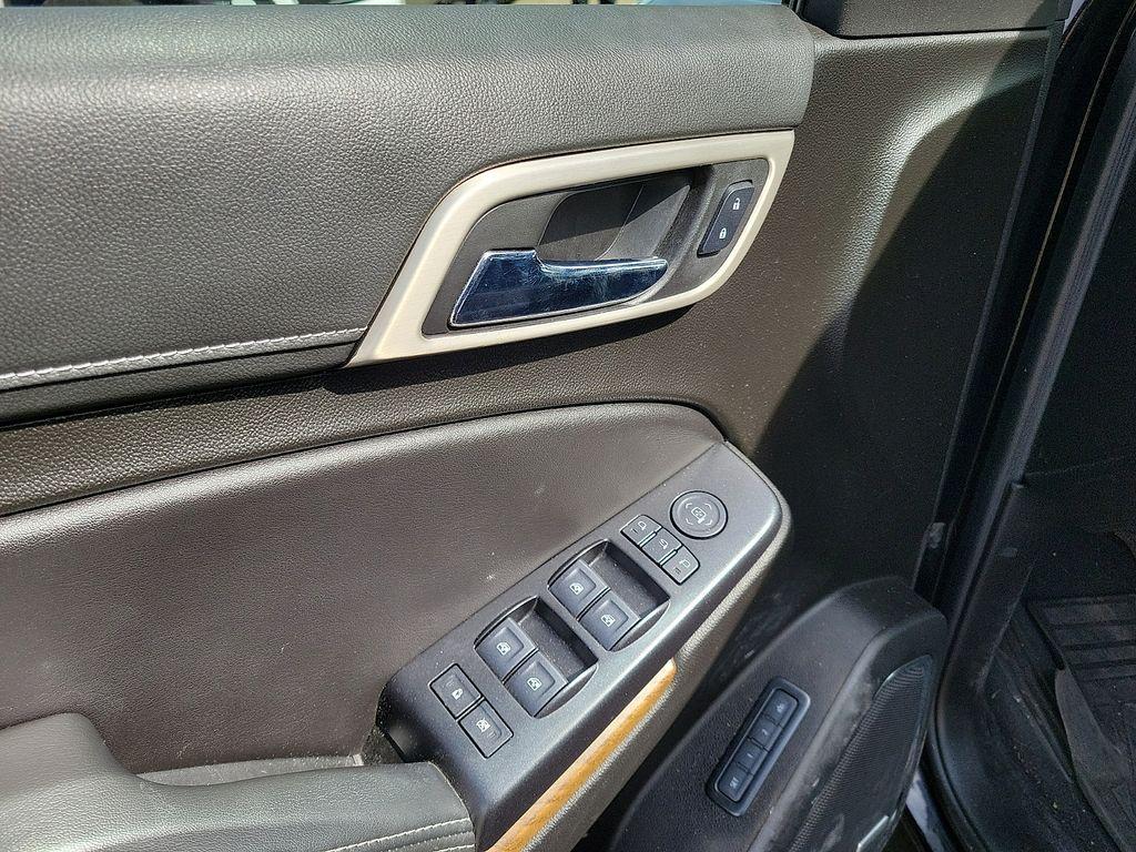 used 2020 GMC Yukon XL car, priced at $40,500