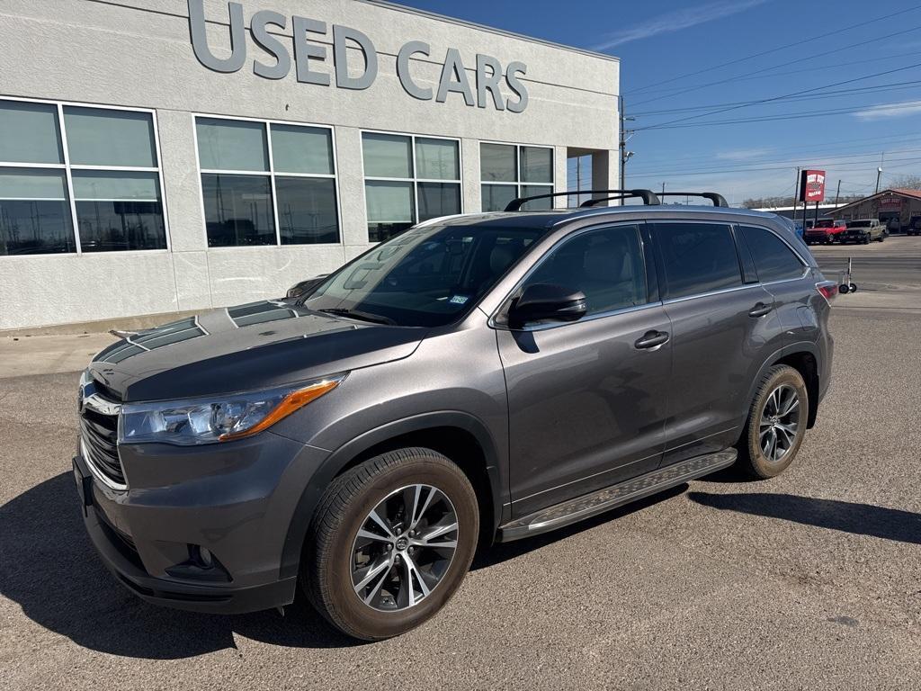 used 2016 Toyota Highlander car, priced at $16,500