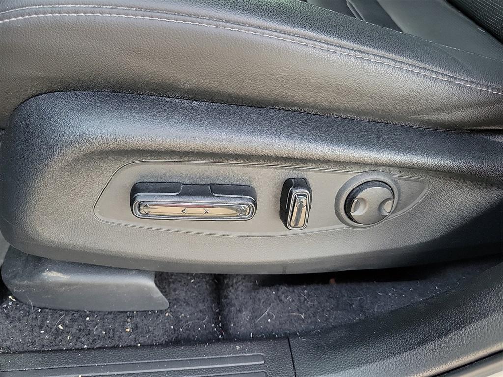 used 2025 Honda CR-V car, priced at $33,411