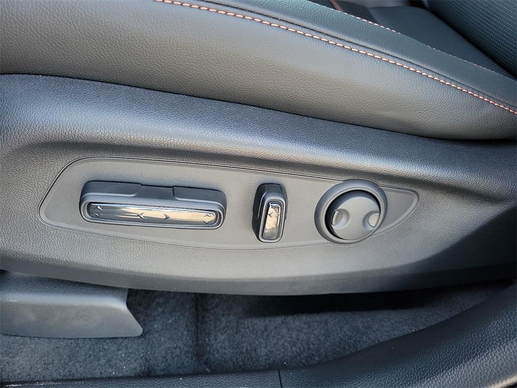 new 2026 Honda CR-V Hybrid car, priced at $40,175