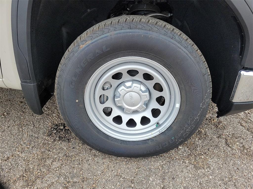 new 2026 GMC Sierra 1500 car, priced at $40,999