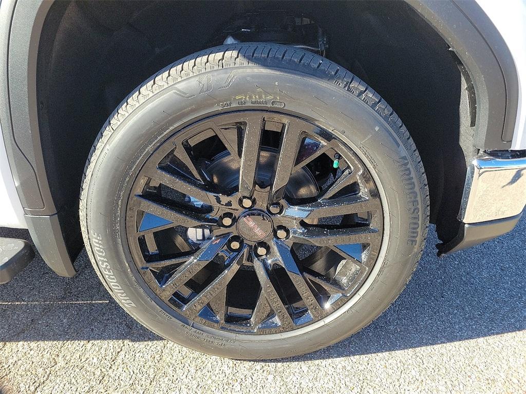 new 2026 GMC Sierra 1500 car, priced at $66,275