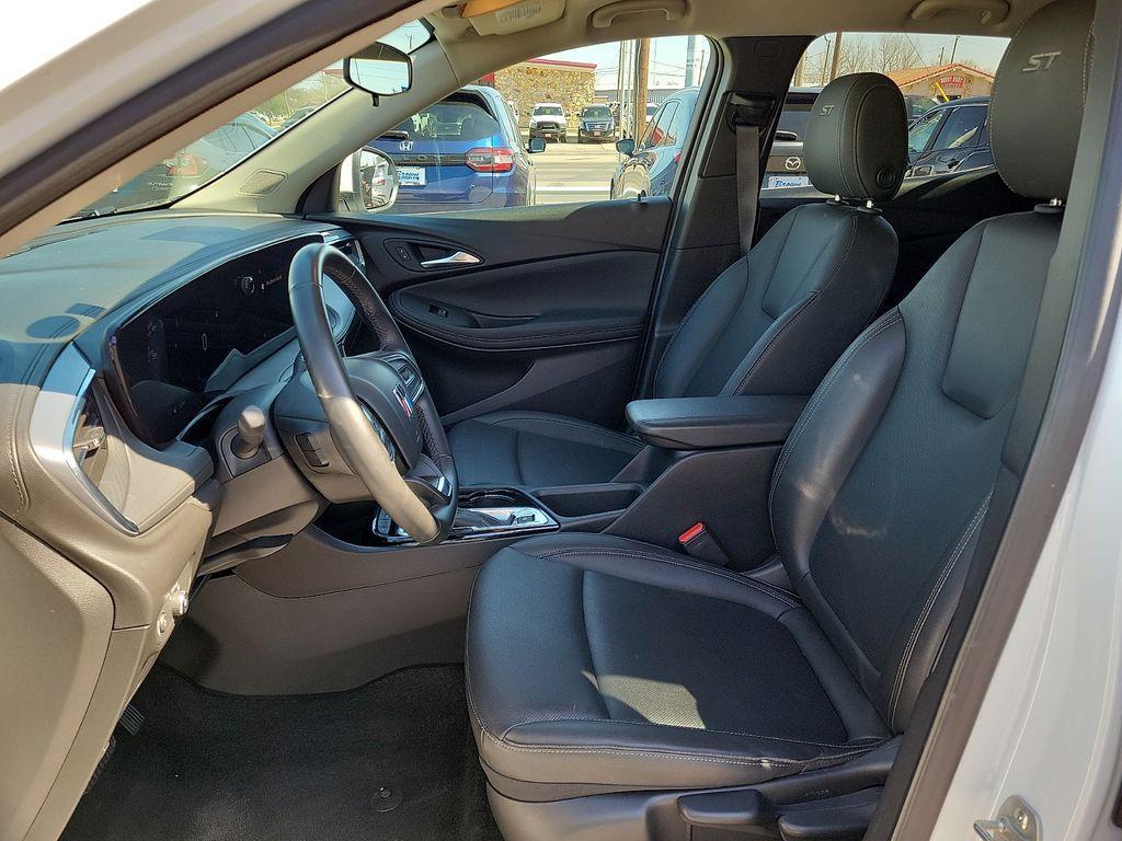 used 2024 Buick Encore GX car, priced at $21,660