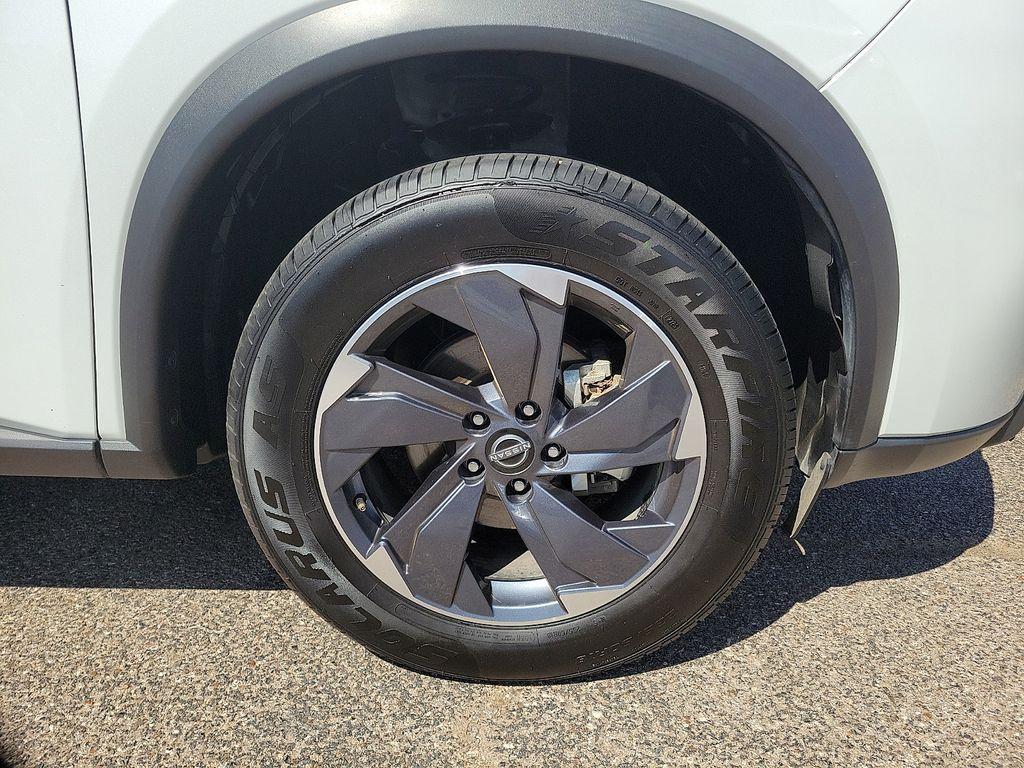 used 2024 Nissan Rogue car, priced at $21,992