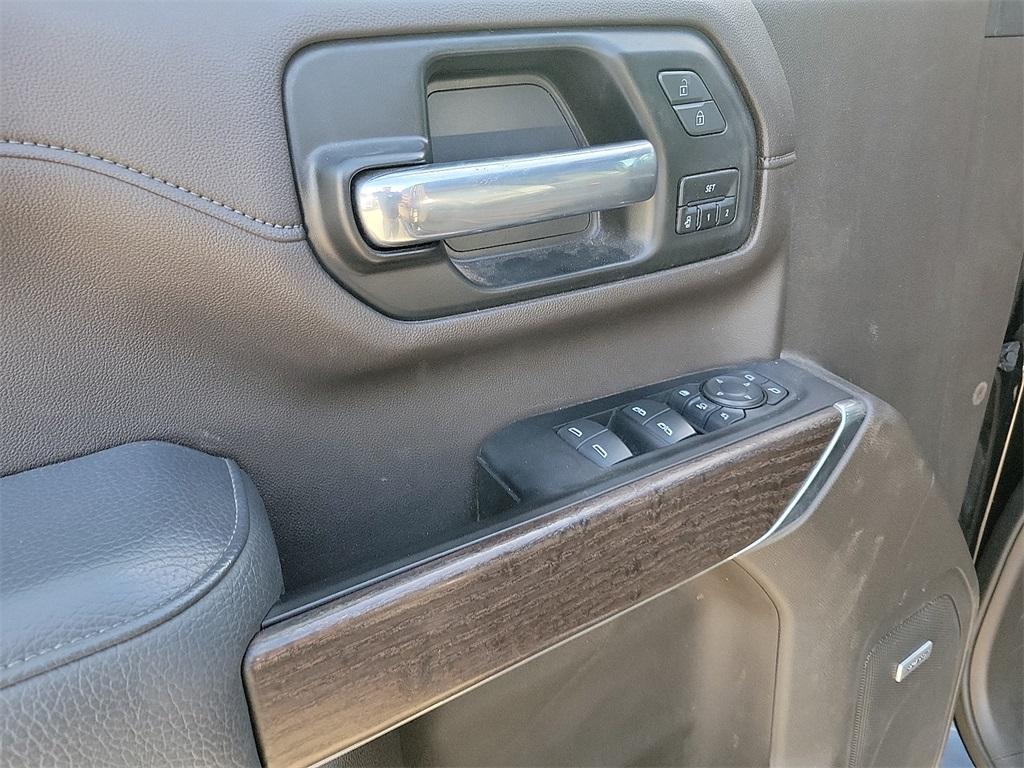 used 2022 GMC Sierra 2500 car, priced at $63,297