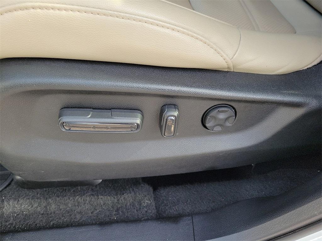 used 2021 Honda CR-V car, priced at $22,969