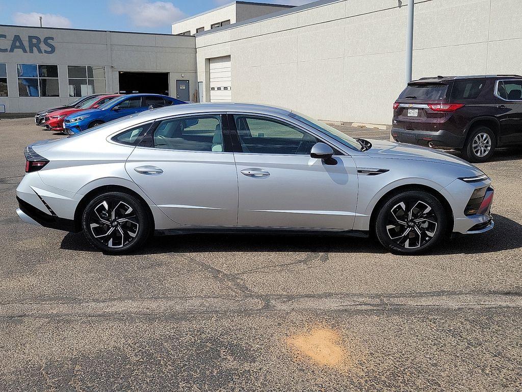 used 2024 Hyundai Sonata car, priced at $22,940