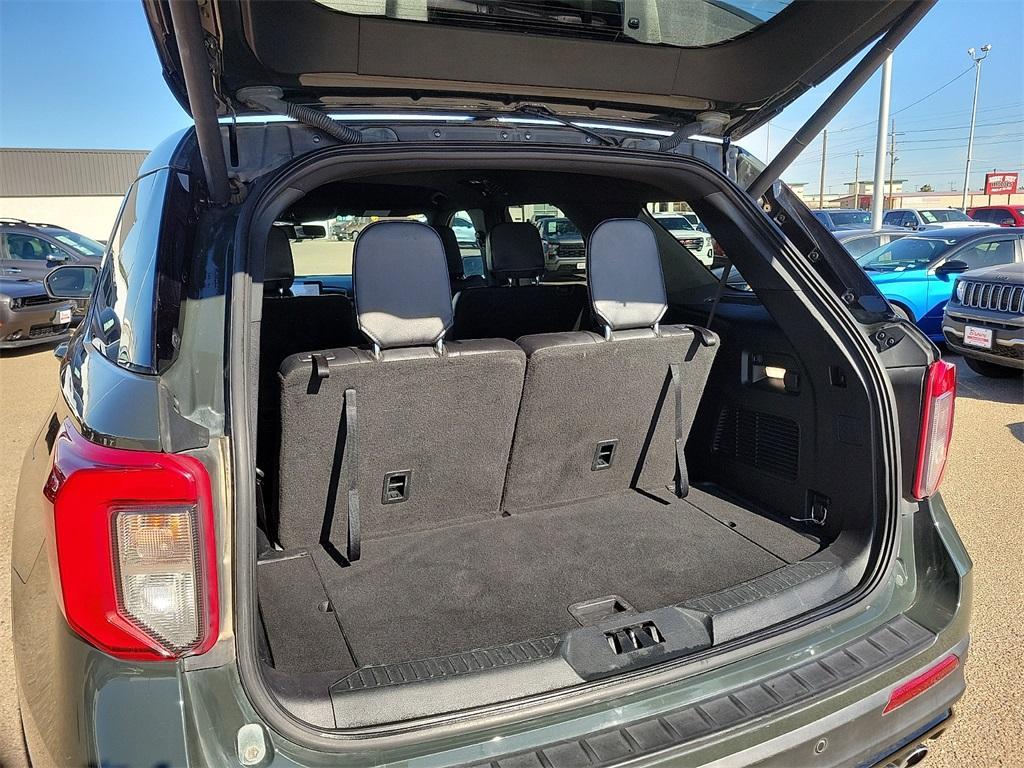 used 2022 Ford Explorer car, priced at $31,800