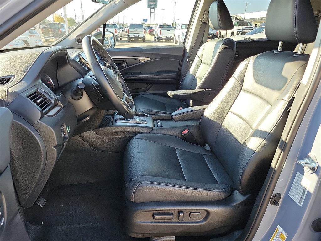 used 2022 Honda Pilot car, priced at $24,410