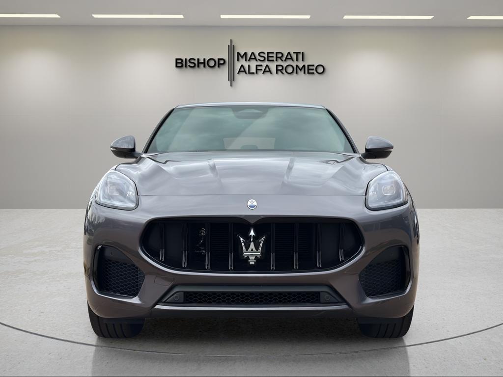 new 2026 Maserati Grecale car, priced at $84,354