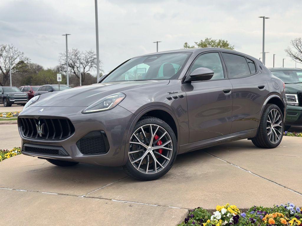 new 2026 Maserati Grecale car, priced at $84,354