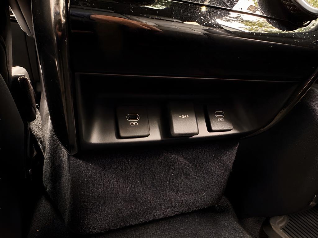 used 2023 Land Rover Range Rover Sport car, priced at $81,452