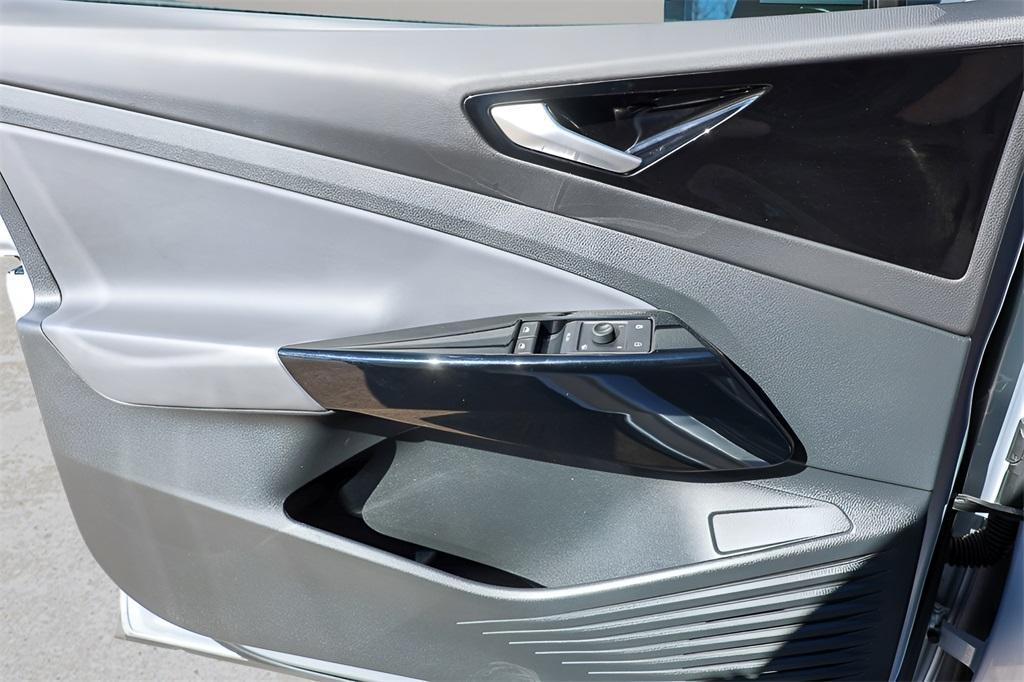 used 2022 Volkswagen ID.4 car, priced at $16,210