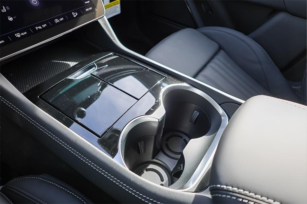 new 2026 Maserati Grecale car, priced at $80,918