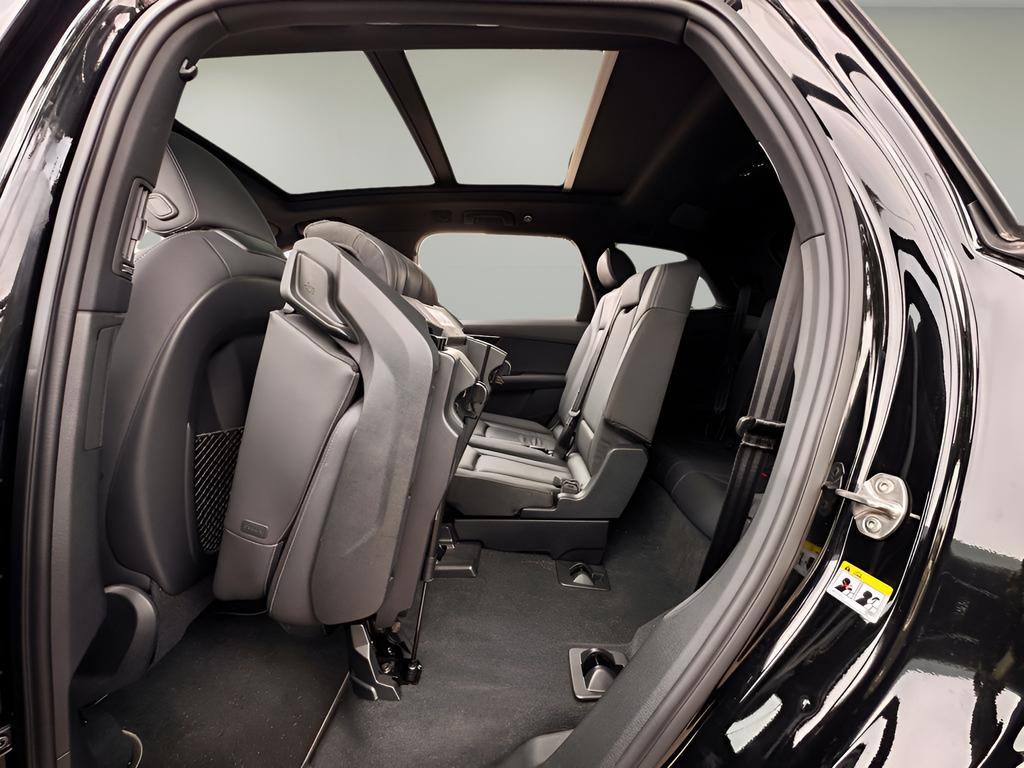 used 2025 Audi Q7 car, priced at $48,323