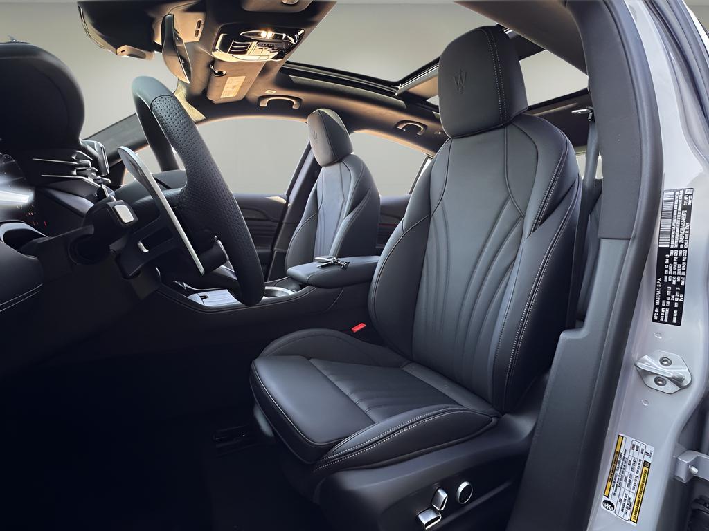 new 2025 Maserati Grecale car, priced at $77,312