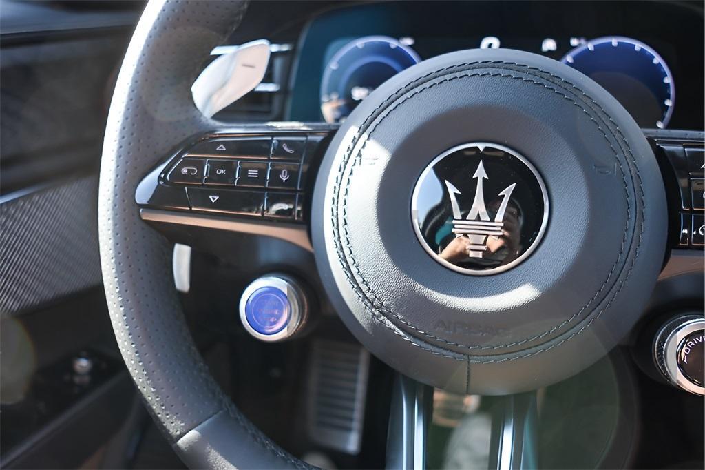 new 2025 Maserati Grecale car, priced at $76,912
